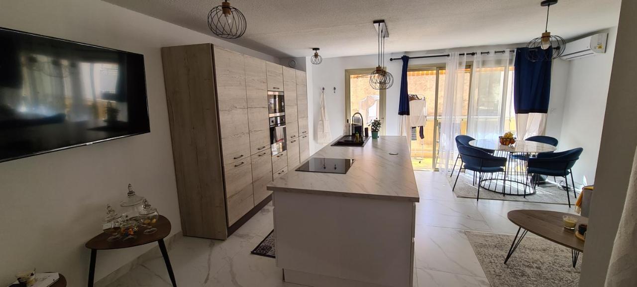 En Exclusivite T3 A 2 Pas Des Plages De St Raphael Saint-Raphaël Eksteriør billede